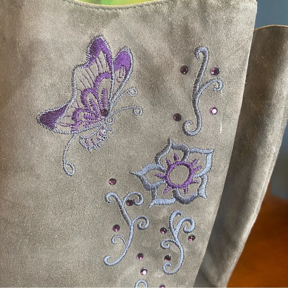Donald J Pliner gray suede tall boots wedge heel purple butterfly embroidery 8.5 - Picture 9 of 17